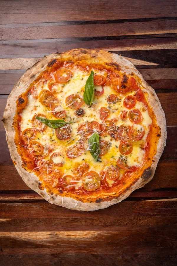 Pizza Caprese