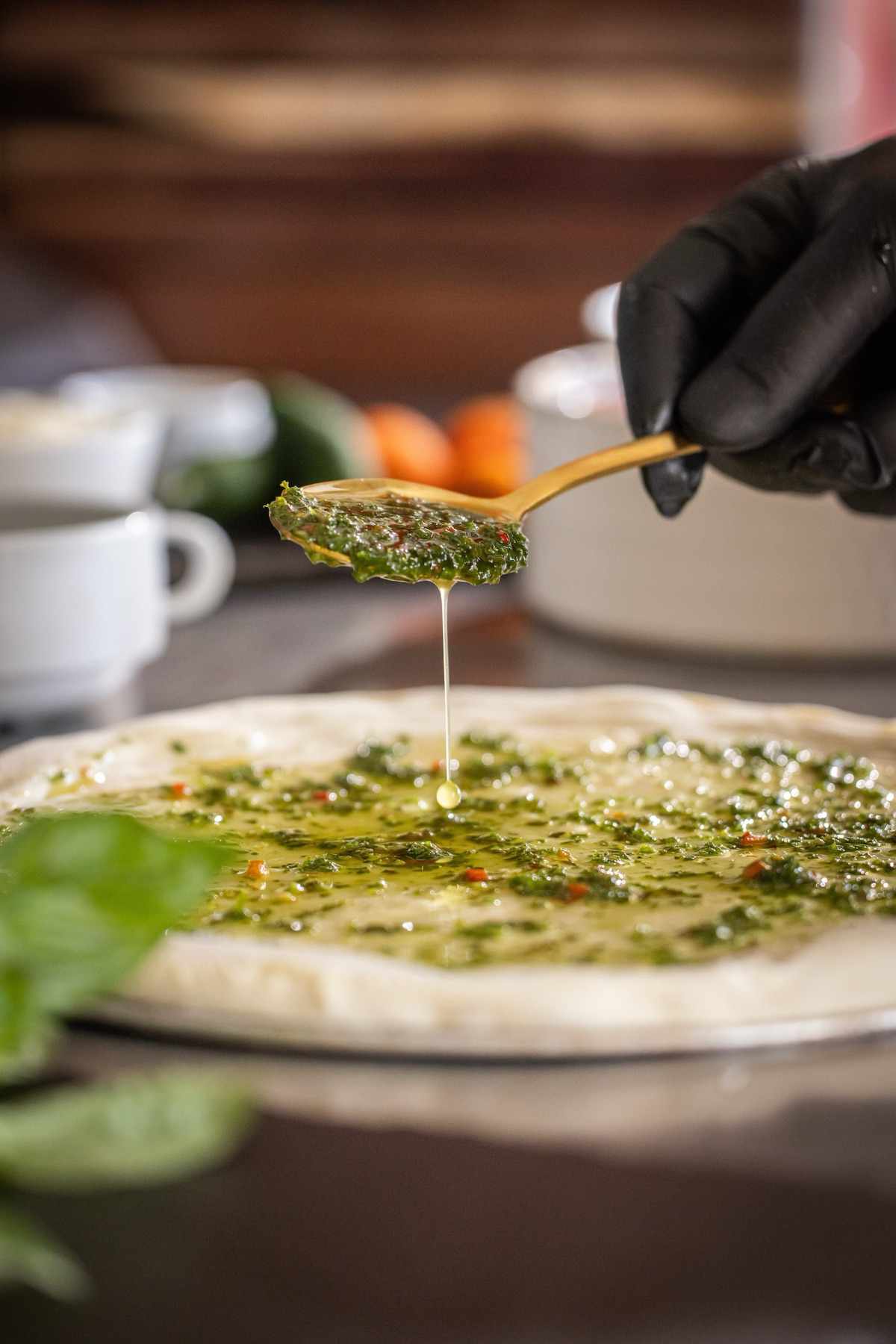 Chimichurri de la casa sobre la masa