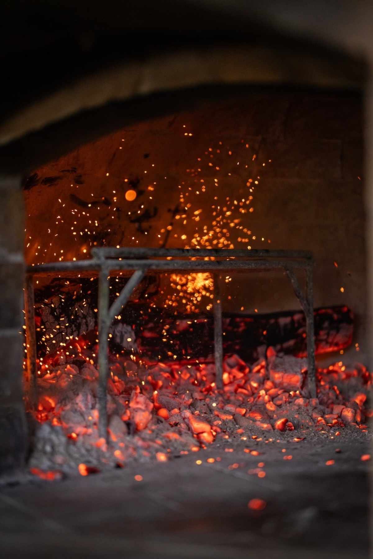 Brasas del horno de leña